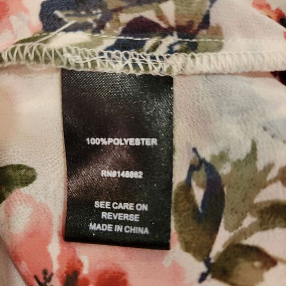 Torrid White Floral Tunic Babydoll Blouse size 4 - Picture 4 of 5